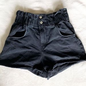 zara paperbag shorts!